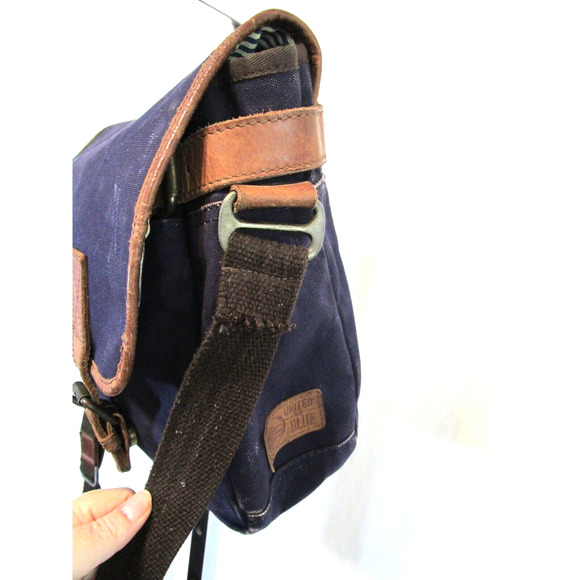 United By Blue Canvas & Leather Crossbody Messenger Bag - Picture 5 of 12